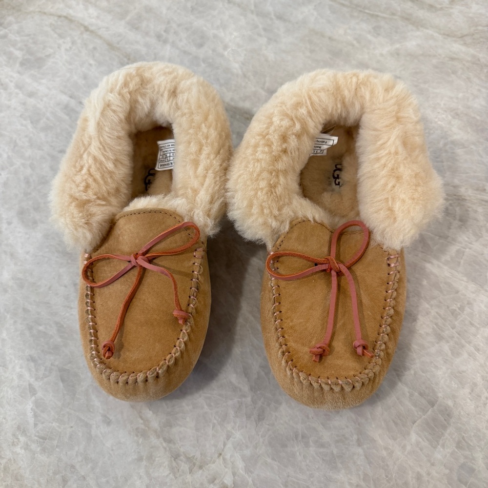 Ugg Moccasins Pink Laces Fuzzy Slippers with Rubber Sole